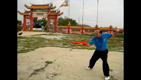 Shaolin Through-Cloud Umbrella Set