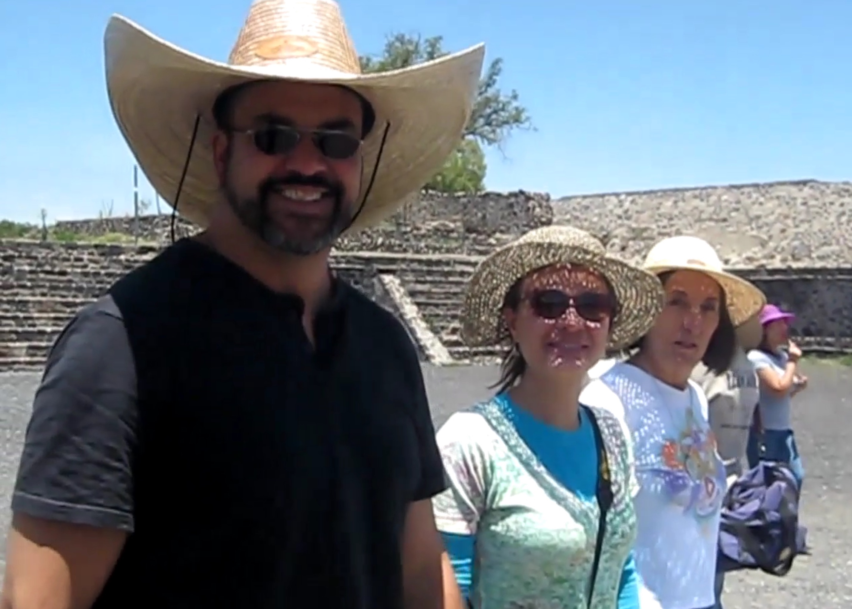 Piti, Lina and Gloria